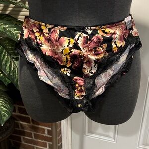 Cacique Black and Pink Floral Lace Panties